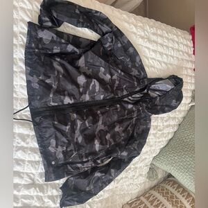 Camo wind breaker